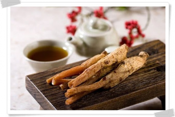 Hồng Sâm Củ Khô Hộp Thiếc Pocheon Hộp 300gr