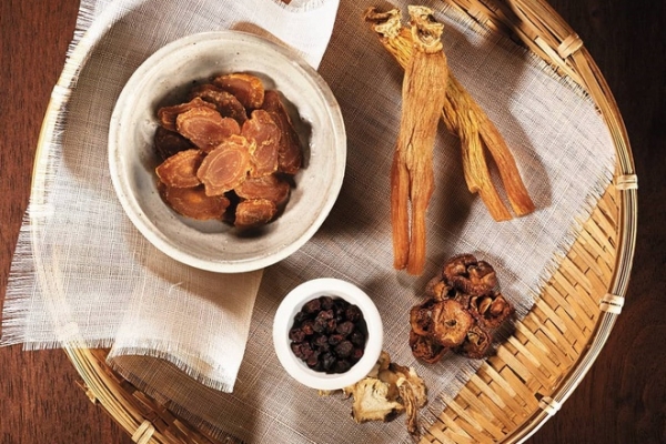 Rễ Lương Sâm Hàn Quốc 30PCS 75G/5 Củ